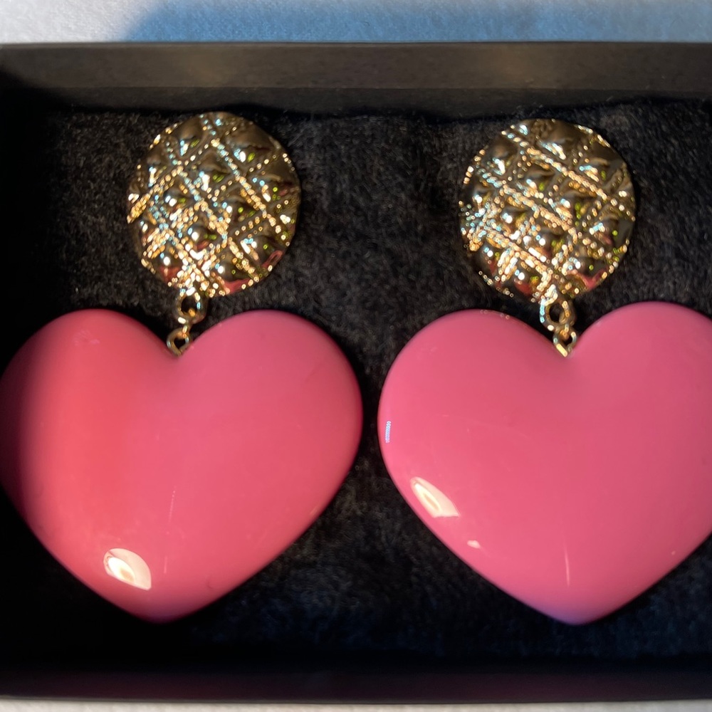 Heart stud dangling earrings